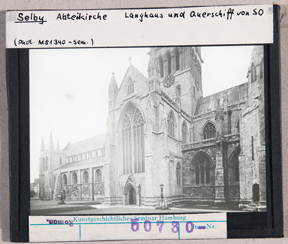 Vorschaubild Selby: Abteikirche, Langhaus und Querschiff von Südosten 